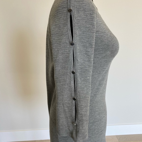 White House Black Market Sweater - Picture 3 of 5